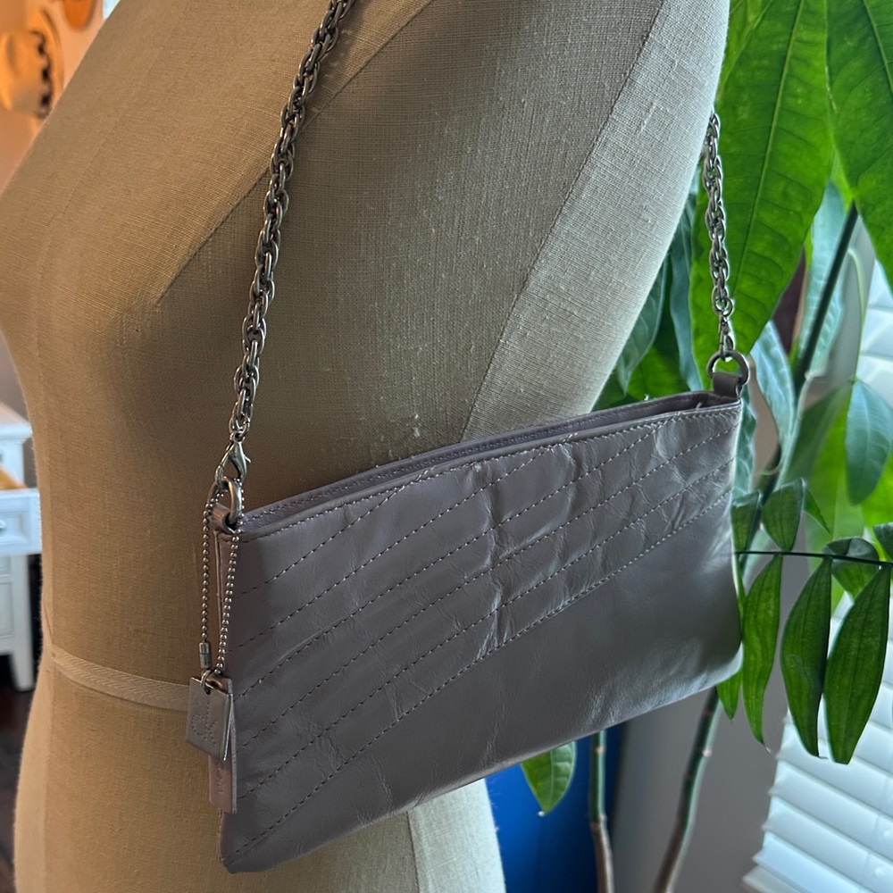 Elegant Gray Leather Shoulder Bag